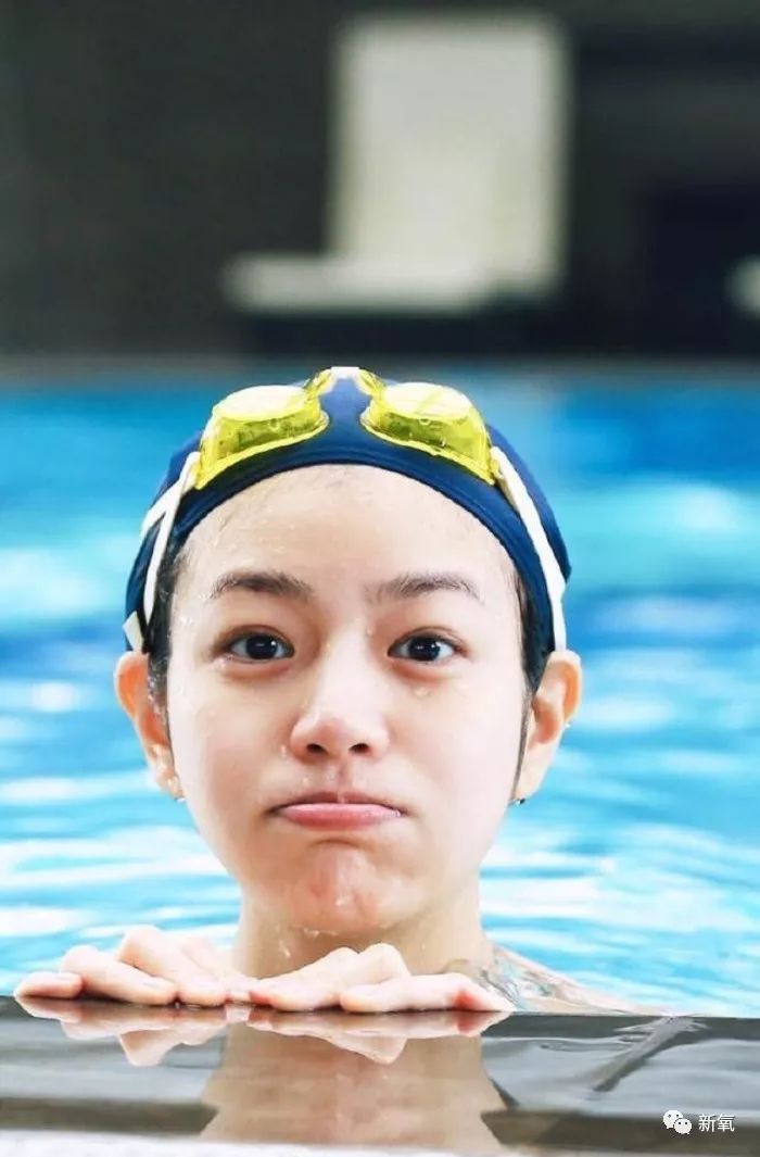 她是万千宅男心中的初恋女神,34岁还少女感满