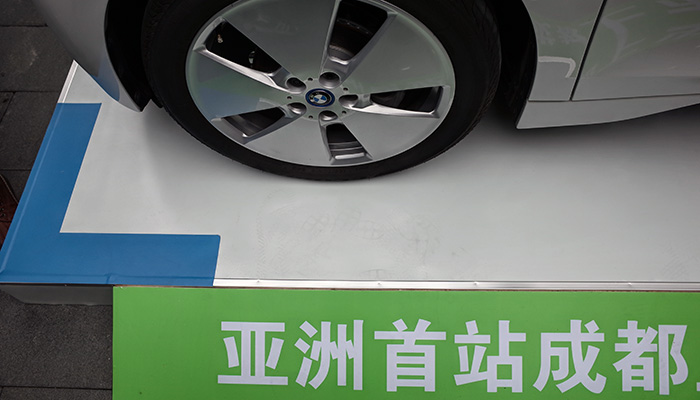 首站登录成都锁定高端市场 宝马正式在中国推出共享出行服务