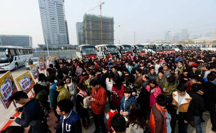 厦门银监局揭底违规房贷:购买红木家具、寿山