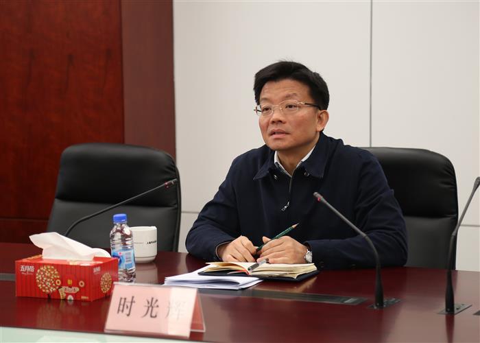 [上海]副市长时光辉至市交通委调研2018年重点