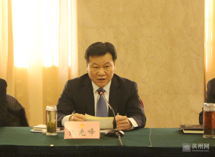 张光峰审议省政府工作报告时指出:构建现代化