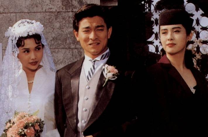 王祖贤两段情都被骂，盛世美颜年逾50却不婚的真相