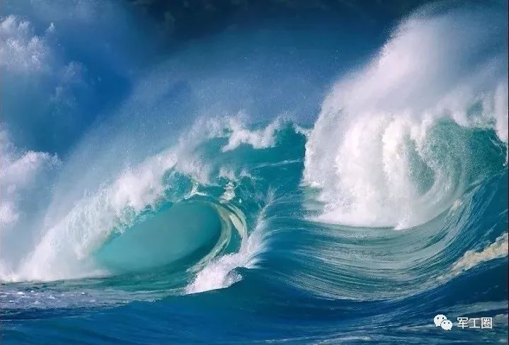 让英雄的血不白流,科学的分析歼11BS与歼15的