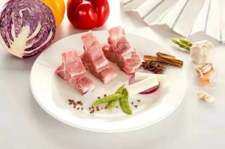 10斤林下黑猪肉很快吃光?估计是找到儿时的记