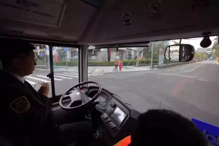 重磅 | 深圳无人驾驶公交开跑了！你敢来坐吗？