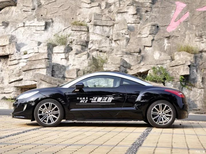 15万买跑车,让小姐姐上车就热,搭配肾宝效果更