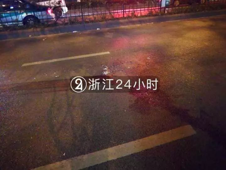 昨夜,杭州市中心突发惨烈车祸!电动车被工程车带倒,一地血迹