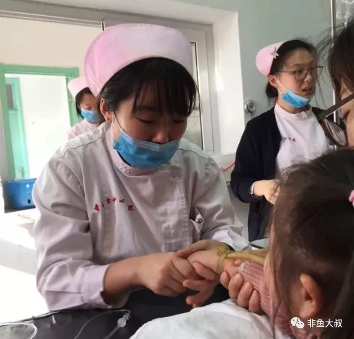 扩散！流感病毒肆虐，青岛不少医院全天爆满！一份“儿科用药宝典”刷爆朋友圈，医生紧急喊话…