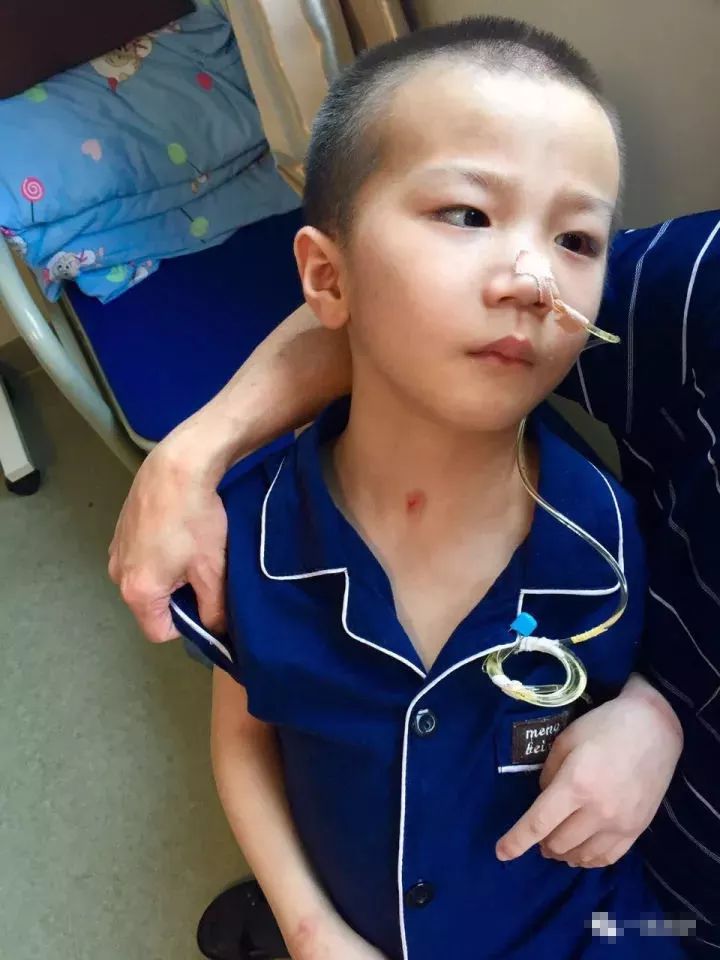 6岁孩子被继母打到失明致残,现在亲妈也不要他