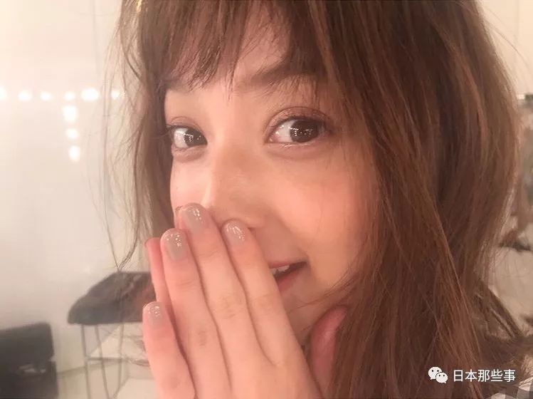 素颜的排名_女生素颜照片(3)