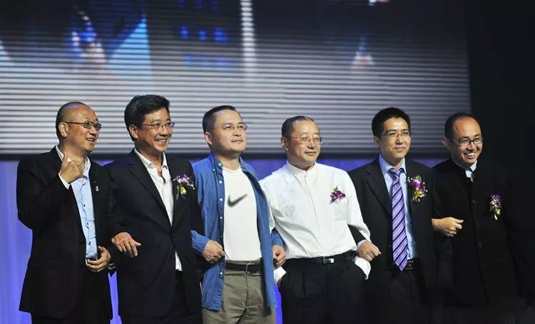 ▲与志同道合者一起,可以行稳致远