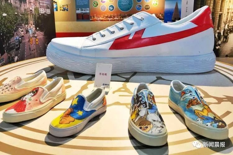 【复古】被明星穿成网红的老字号回力鞋,商标