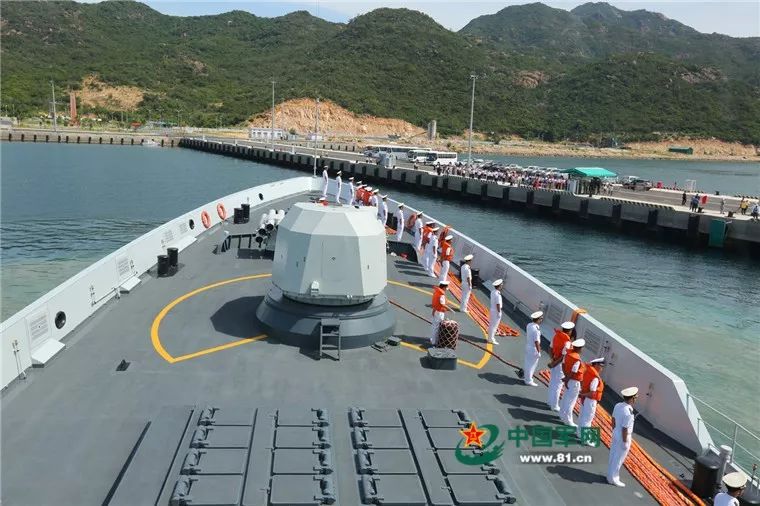 ▲资料图片:2016年10月22日,解放军海军编队抵达金兰港,对越南进行友好访问。(中国军网)