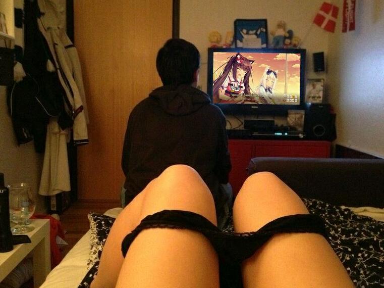 情趣内衣男友_已有男友背景图