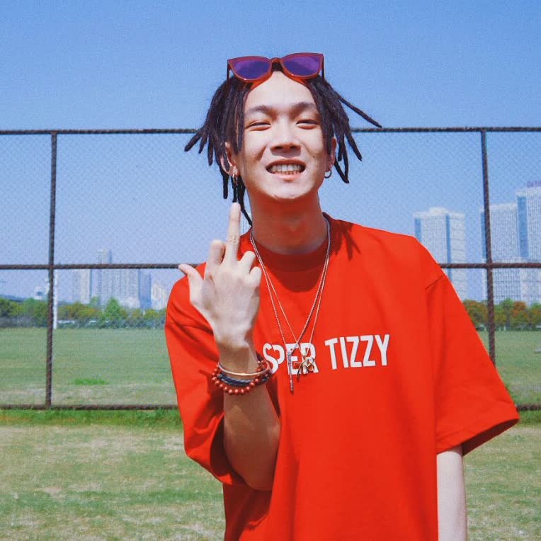 嘻哈圈乱的不只pgone 你的男孩tt也被抓包?