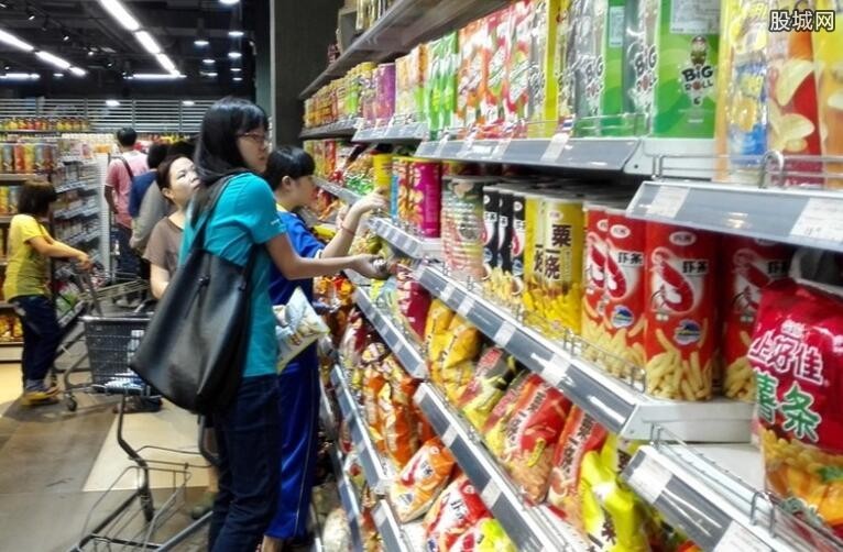 市民超市购物购食品过期 买到过期食品怎么赔偿