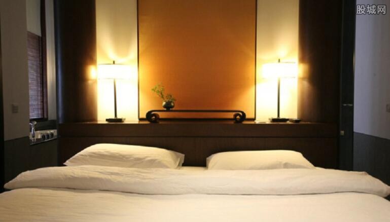 网上订的酒店怎么退 网上退房需要扣费吗