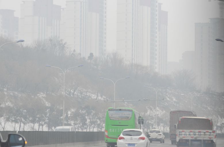 西安一空气监测点受人为干扰,遭喷淋!结果.|华商