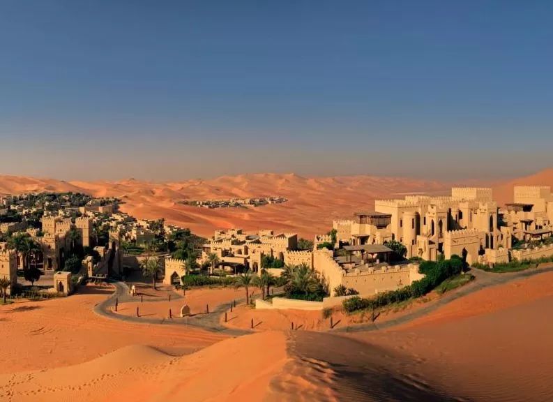 假村+泡无限温泉+自助早餐!买一送一邮轮游￥