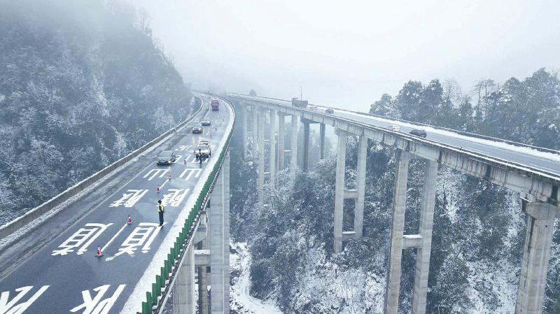 遂宁人口量_遂宁灵泉寺图片(3)