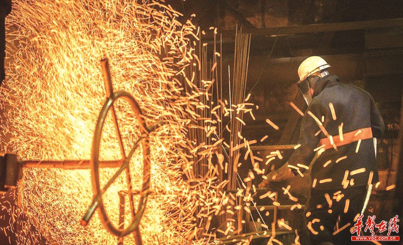 行业景气度提高 *ST华菱明年有望 摘星去帽 |华