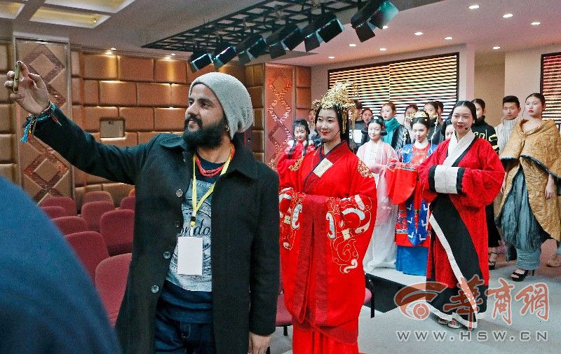 文化盛宴!西安工程大学接待巴基斯坦友人 举办