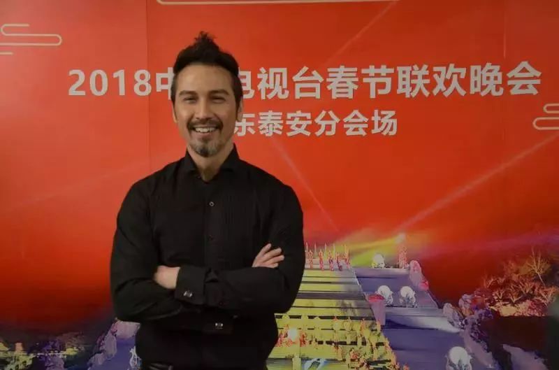 央视春晚倒计时!山东分会场,黄晓明、钟汉良、