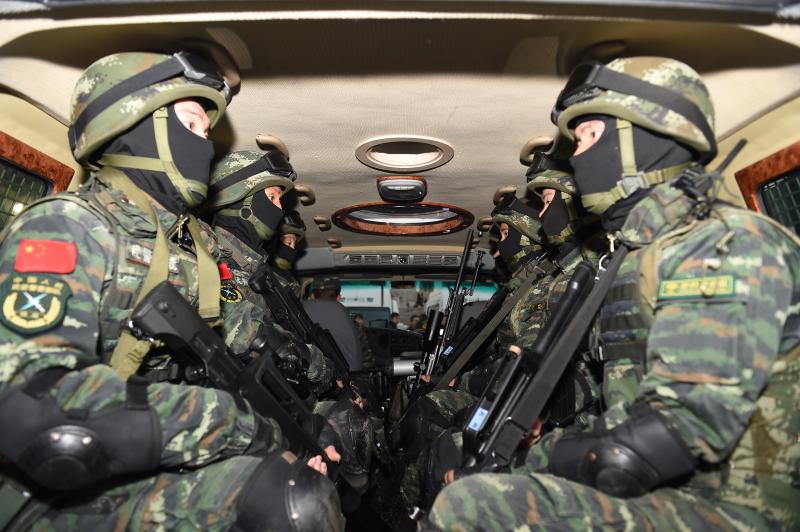 7000武警官兵春节期间守护申城平安