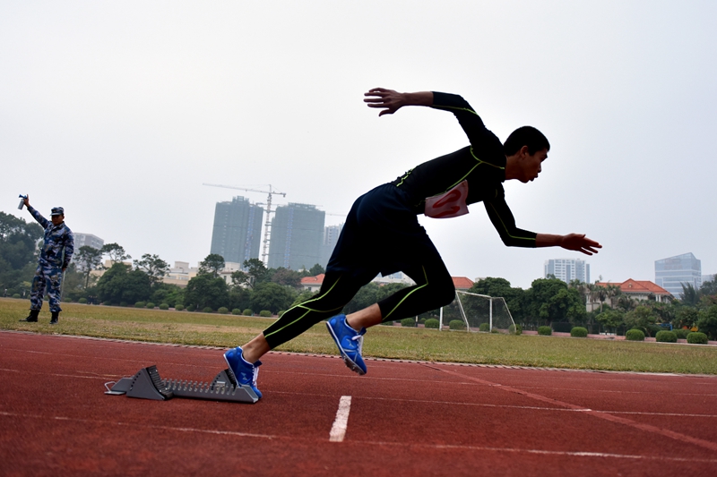 跑步进入2018!欢迎来到南海舰队参谋部运动会