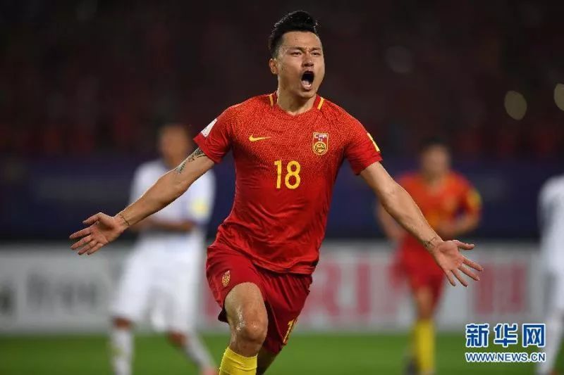 推广 | 中国足球学校助力2018FIFA世界杯护旗