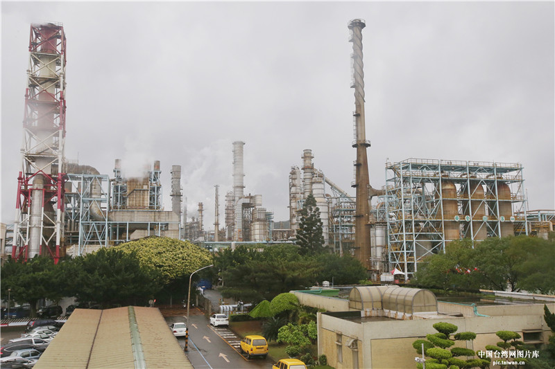 台湾炼油厂爆炸图片