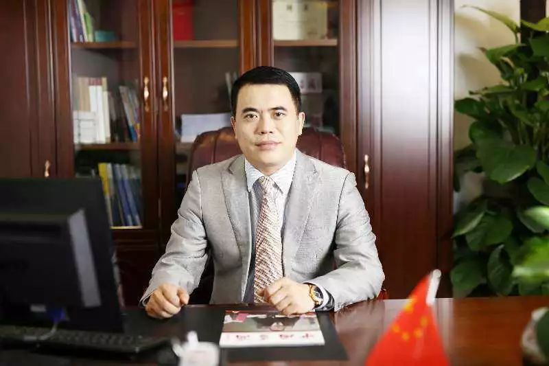彭老总叫什么_什么他妈的叫惊喜(3)