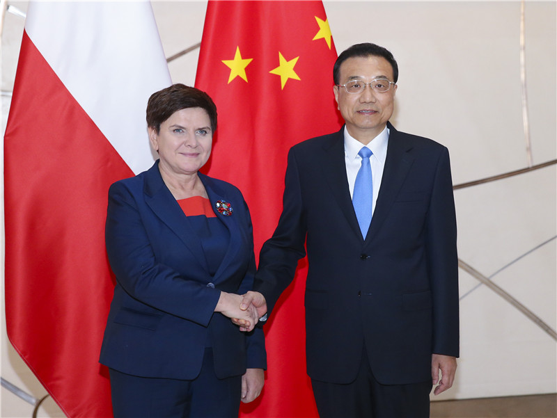 李克强会见波兰总理希德沃|李克强|波兰|布达佩