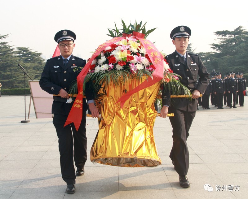 重温入党誓词—马景伟 参观徐州市见义勇为英烈纪念广场 瞻仰完淮海