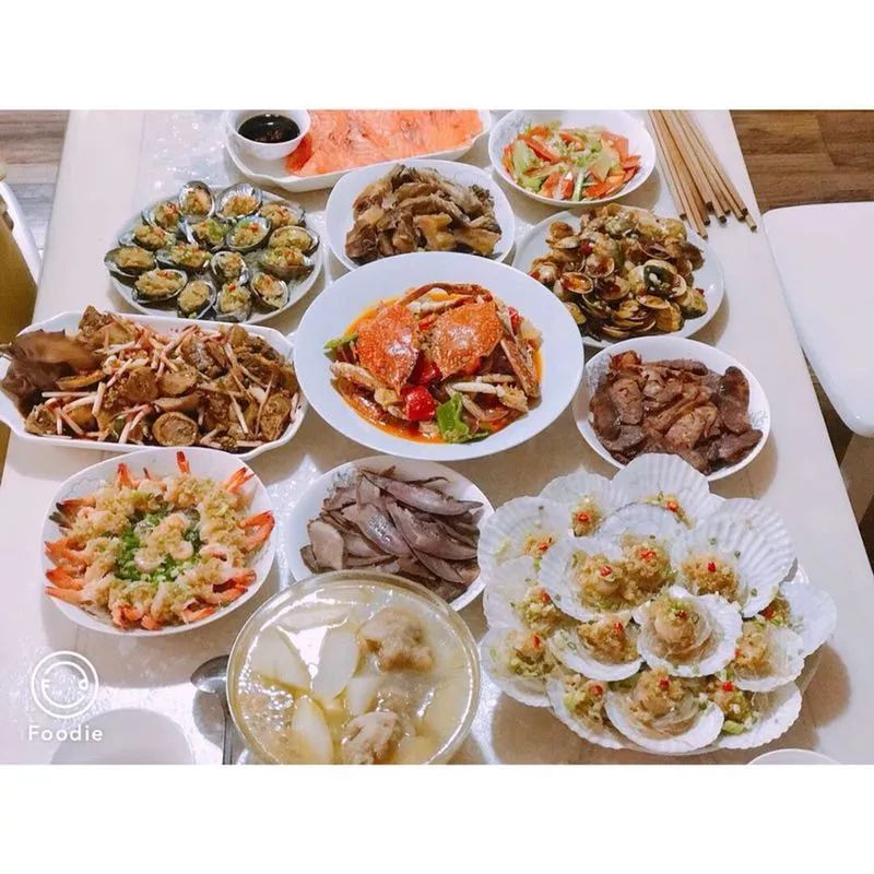 春节期间我们常吃的食物,无不体现着人们智慧的创造.