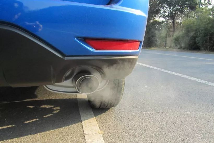 二手车可以异地过户?排气冒黑烟因为啥?