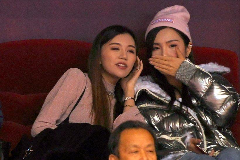 丁彦雨航女友和睢冉娇妻观战再成焦点 球迷:被爱情滋润变更美!