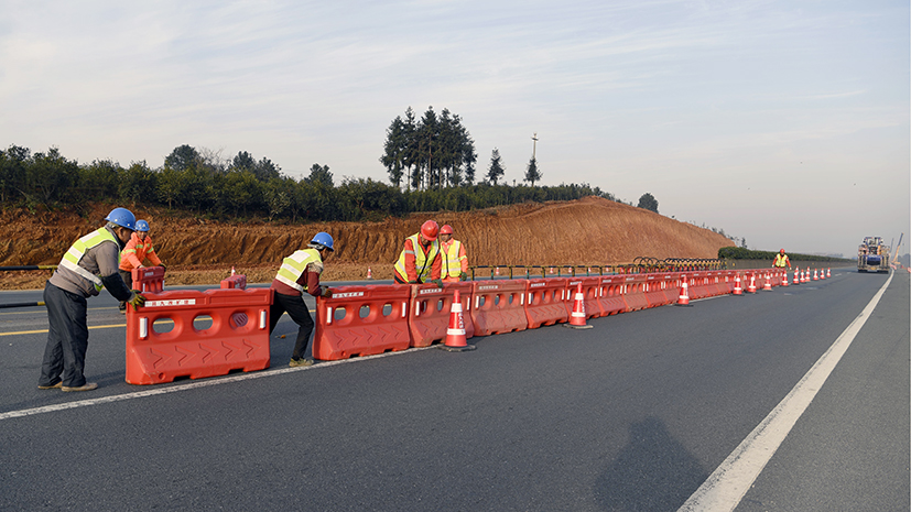 S44康略高速公路望关至康县西段建成通车-新华网