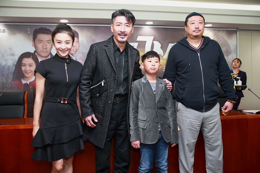 《津门飞鹰》江苏荧屏开播 钱雁秋把儿子拉来