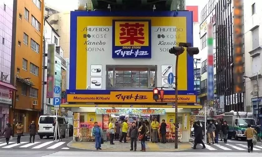 某人肉代购在上海机场被税21万！大半年全！白！干！