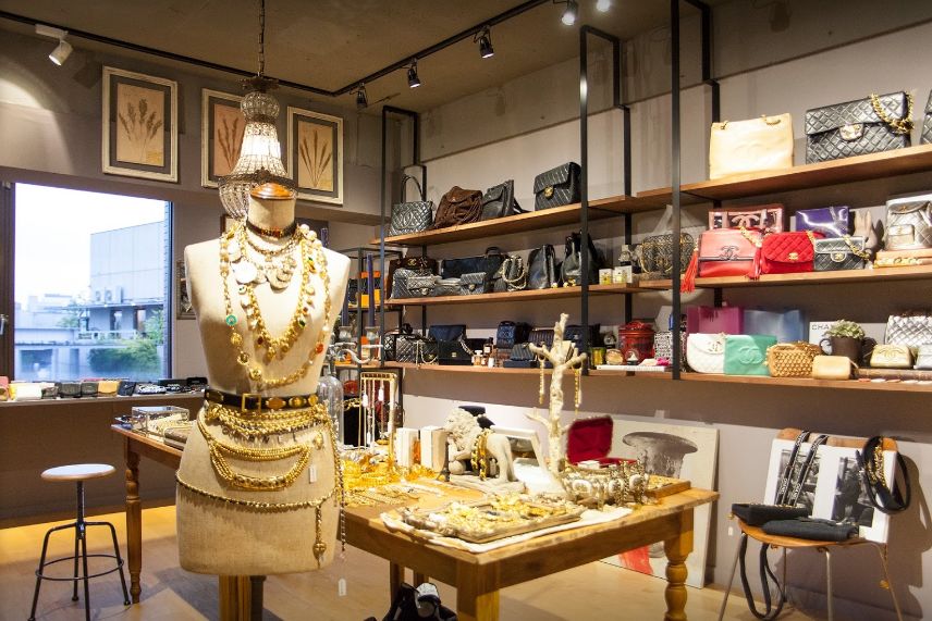 日本这几家店，花几百块钱就可以买到Chanel！
