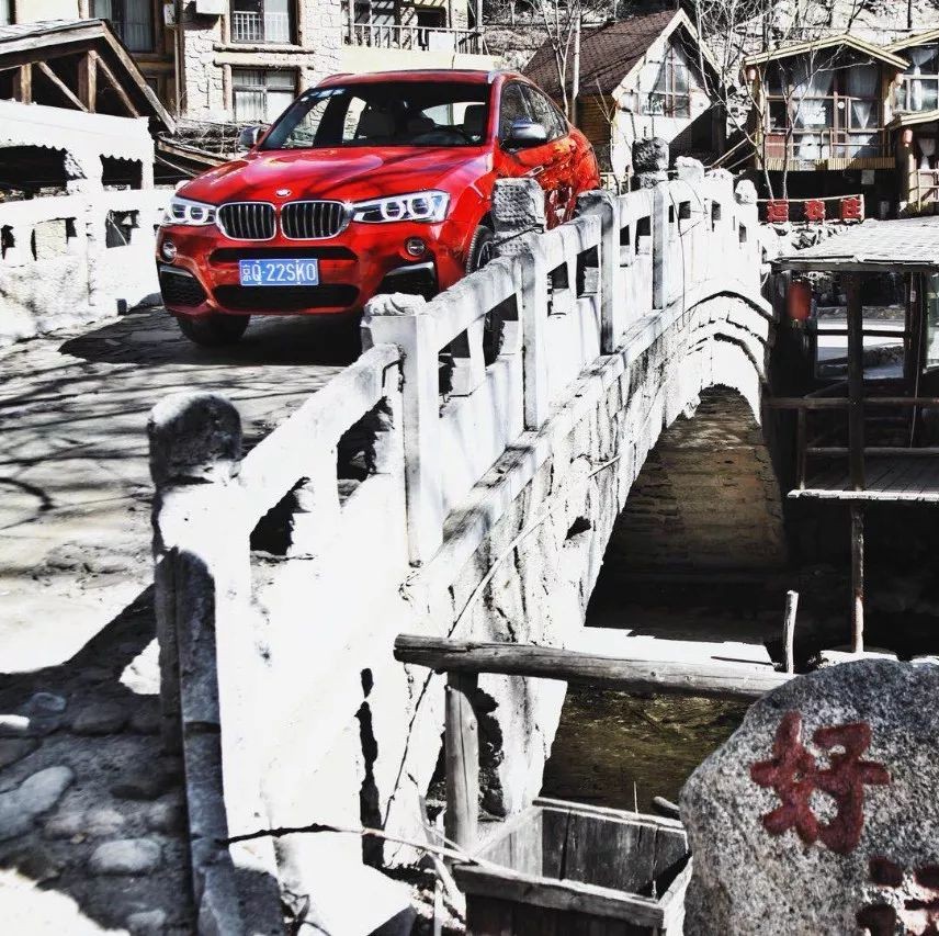七嘴八舌丨编辑部群试BMW X4 M40i