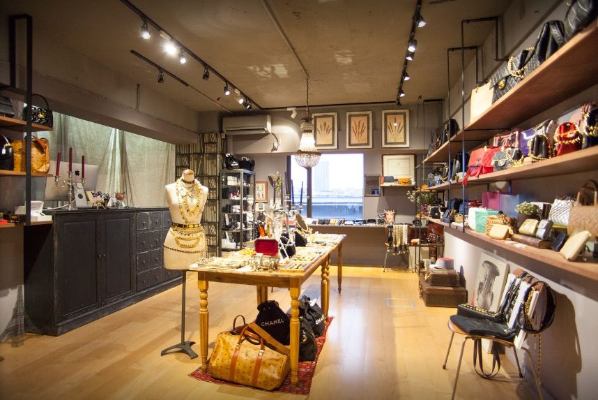 日本这几家店，花几百块钱就可以买到Chanel！