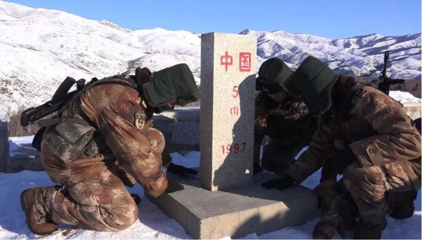 的报道,又会有多少人知道隔海而望的家庭等待轮渡出行的心酸和无奈;又