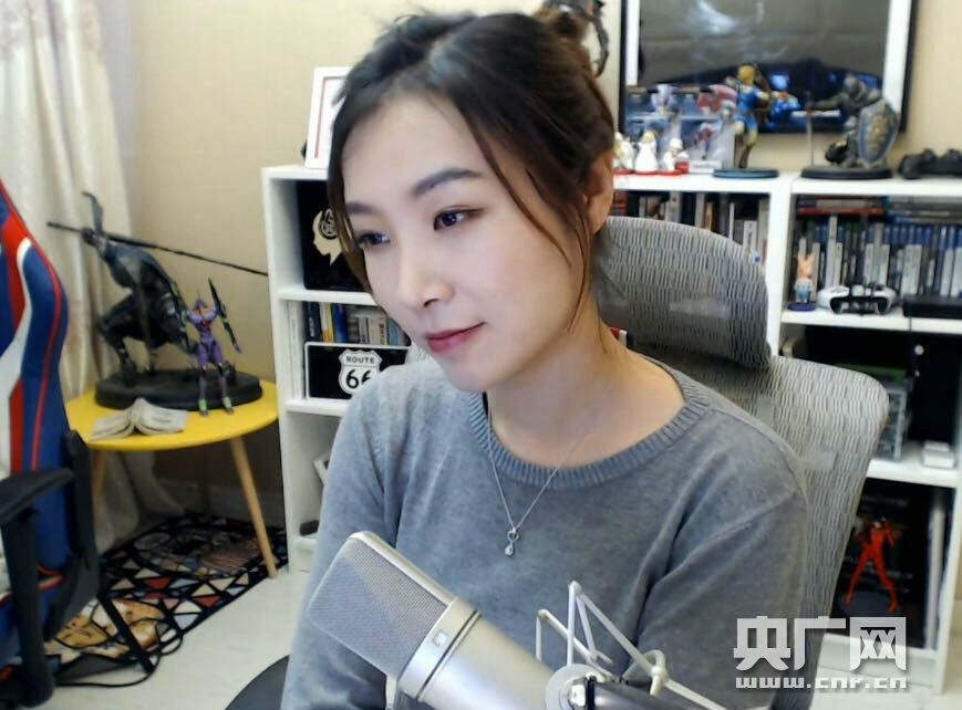 后v时代时代|女人网红的自我修养杀视频猪农家清流图片