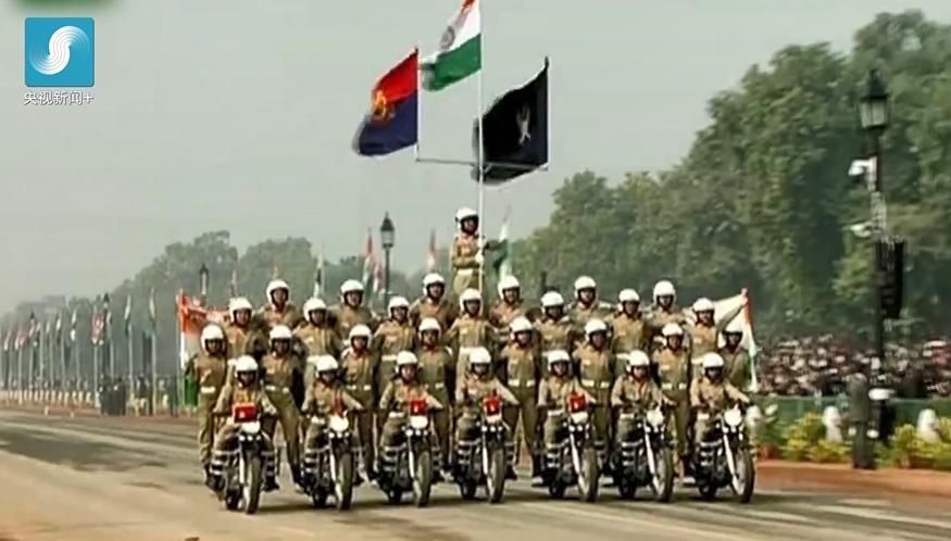 【微视频】印度阅兵游行再展神技 庆祝第69