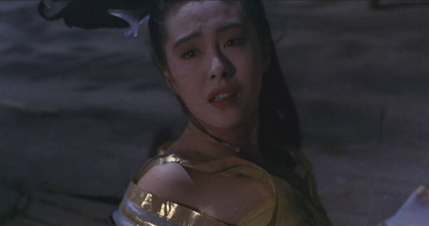 王祖贤两段情都被骂，盛世美颜年逾50却不婚的真相