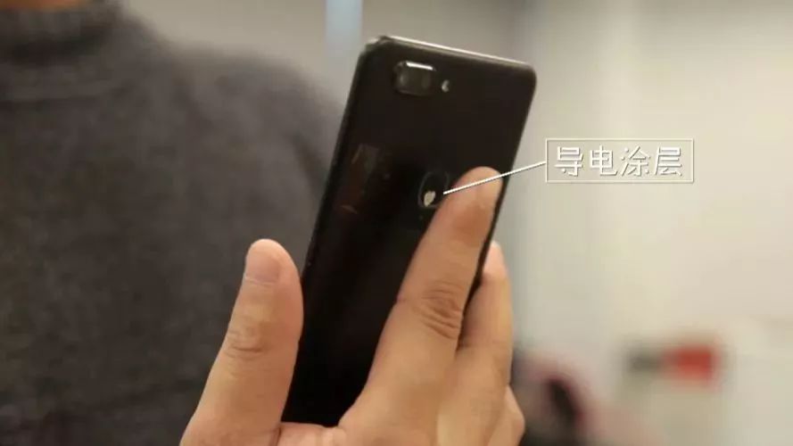 可怕!解锁你手机的指纹密码,只需一卷胶带加一