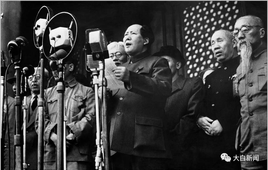 1949年建国年夜典 侯波摄