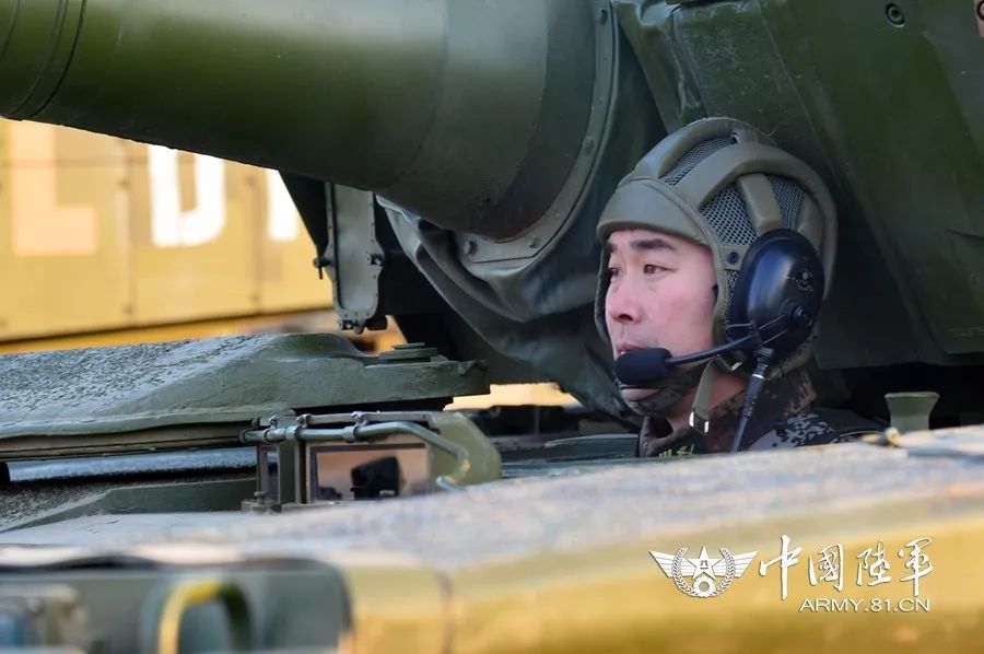 【新大纲施训进行时】某机步师一专多能训练更